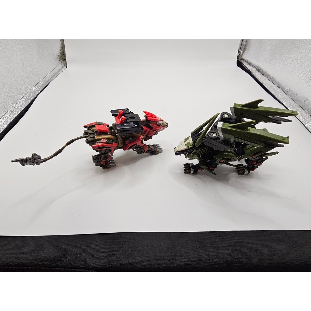 Zoids Kotobukiya D-Style Blade Liger and Konig Wolf Mini Figure Set Red Green